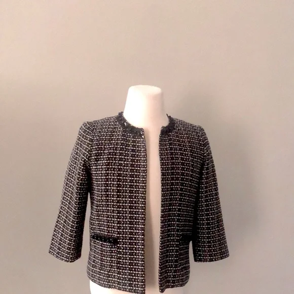 Women's Black and White Tweed Jacket - Picture 4 of 14
